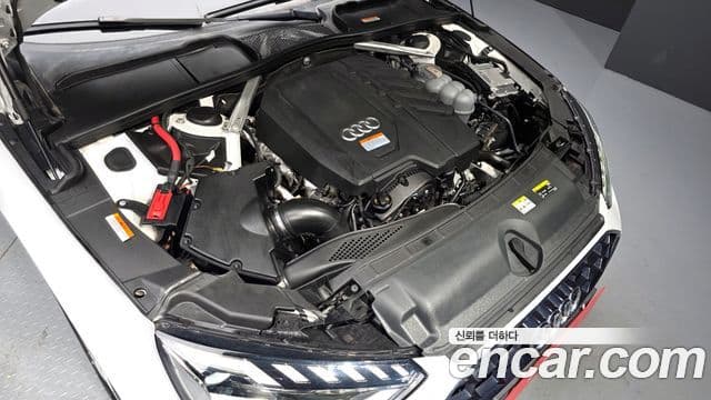 Audi A4 2021 — ფოტო 5/20