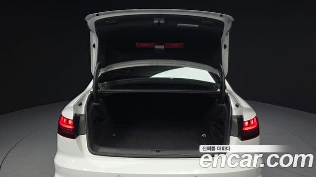 Audi A4 2021 — фото 19 из 20