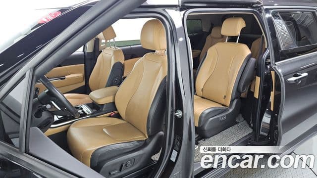 Kia Carnival 2021 — Şəkil 12/20