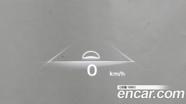 Genesis GV70 2021 — ფოტო 17/20