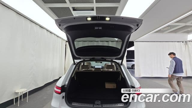 Genesis GV70 2021 — ფოტო 20/20