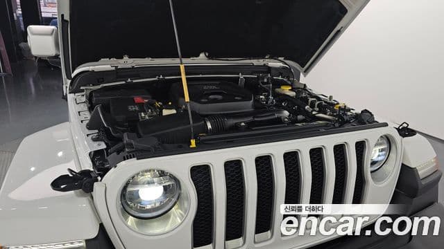 Jeep Wrangler 2021 — Şəkil 6/20