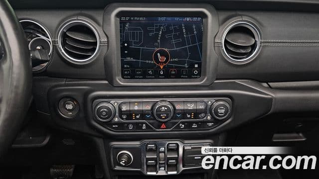 Jeep Wrangler 2021 — Şəkil 14/20