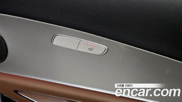 Mercedes-Benz E-Class 2018 — Фото 18/20