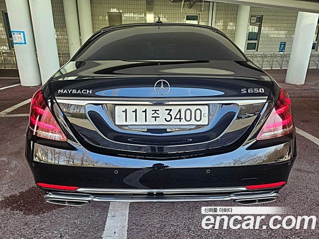 Mercedes-Benz S-Class 2018 — Photo 9/20