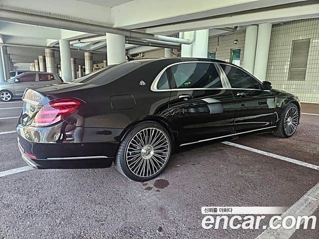 Mercedes-Benz S-Class 2018 — Photo 14/20