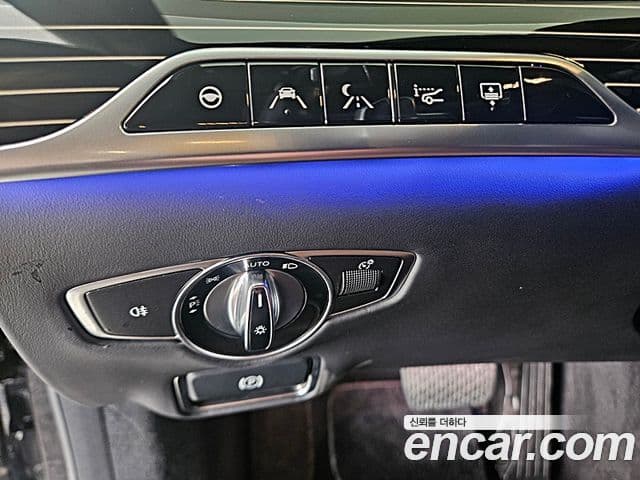 Mercedes-Benz S-Class 2018 — Photo 15/20