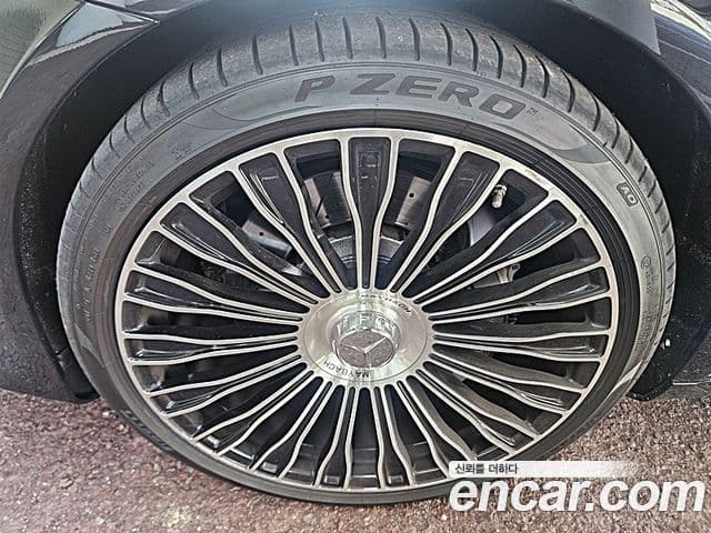 Mercedes-Benz S-Class 2018 — Photo 10/20