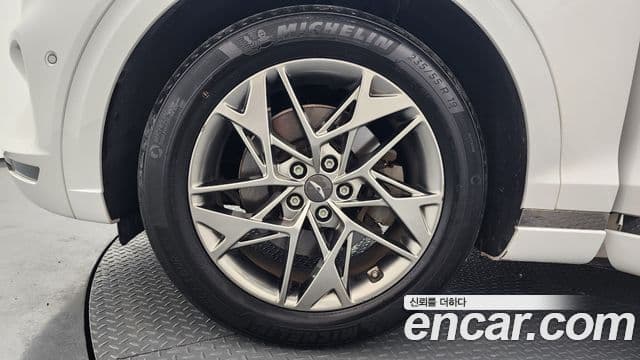 Genesis GV70 2022 — ფოტო 5/20