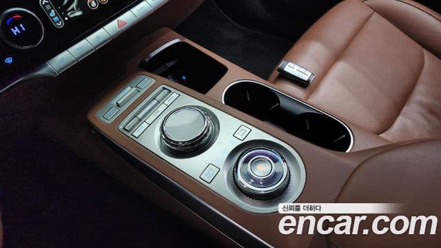 Genesis GV70 2022 — ფოტო 9/20