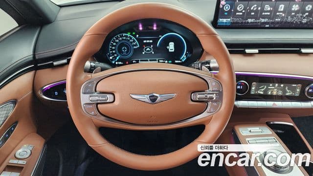 Genesis GV70 2022 — ფოტო 13/20