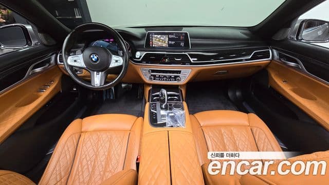 BMW 7 Series 2020 — ფოტო 7/20