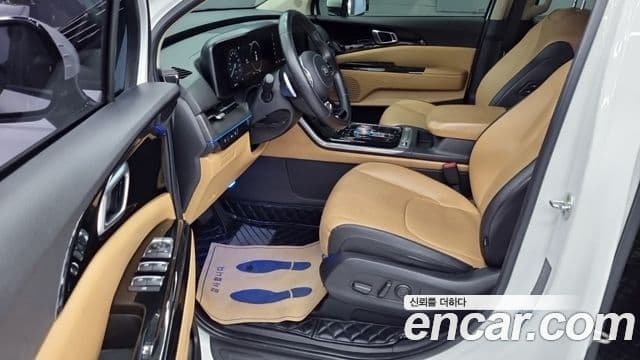 Kia Carnival 2021 — Фото 11/18