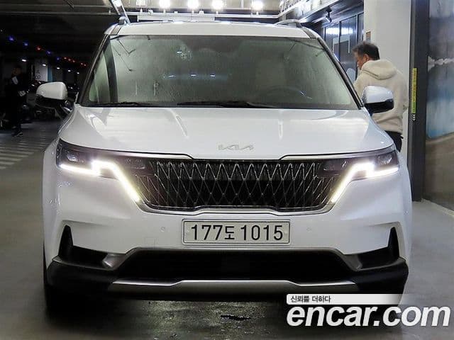Kia Carnival 2021 — Фото 3/20