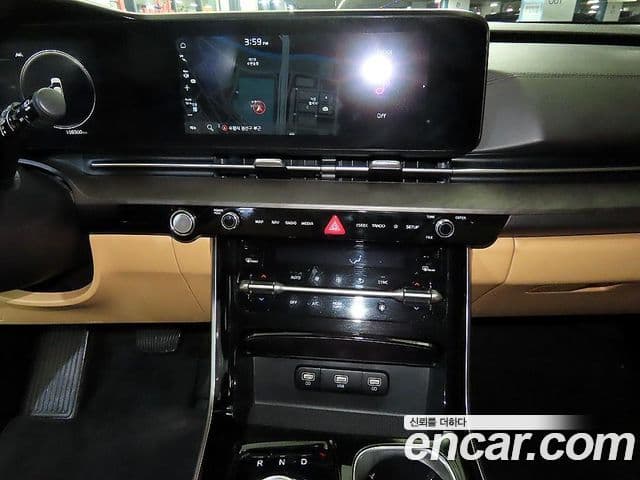 Kia Carnival 2021 — Фото 11/20