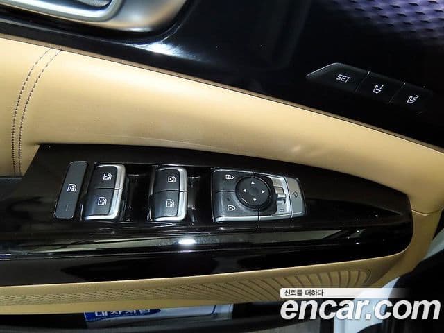 Kia Carnival 2021 — Фото 13/20