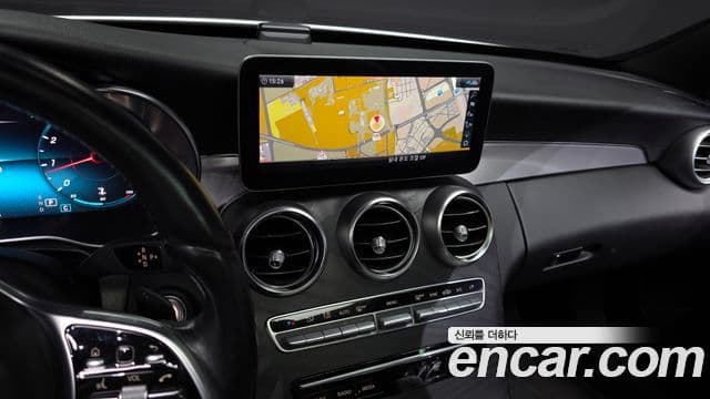 Mercedes-Benz C-Class 2021 — Фото 15/20