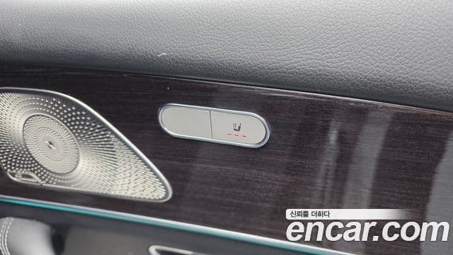 Mercedes-Benz GLE-Class 2022 — Şəkil 18/20