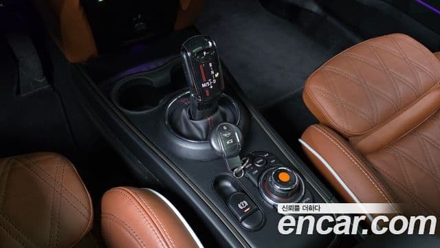 Mini Cooper SD Countryman 2021 — фото 8 из 20