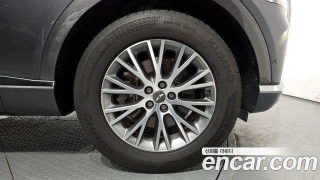 Genesis GV80 2020 — Photo 12/20