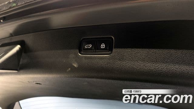 Genesis GV80 2020 — Photo 15/20