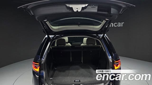 Land Rover Discovery Sport 2022 — Photo 3/20
