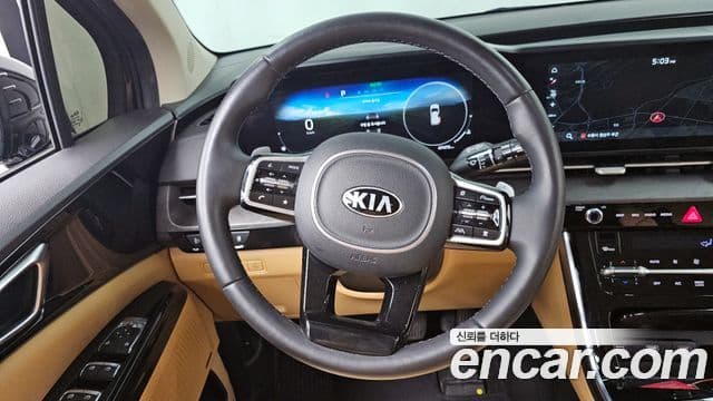 Kia Carnival 2021 — Фото 13/20
