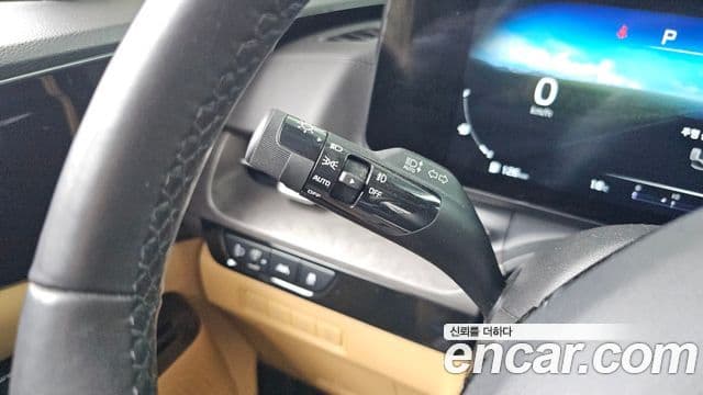Kia Carnival 2021 — Фото 18/20