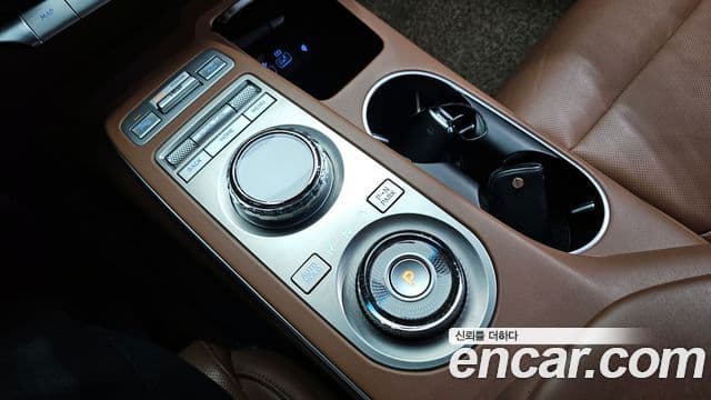 Genesis GV70 2021 — ფოტო 9/20