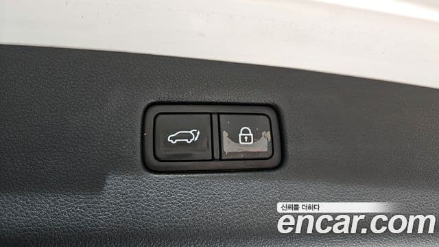 Genesis GV70 2021 — ფოტო 20/20