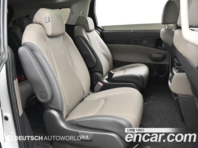 Kia Carnival 2024 — Фото 11/20