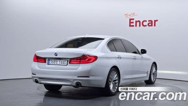 BMW 5 Series 2018 — Şəkil 2/20