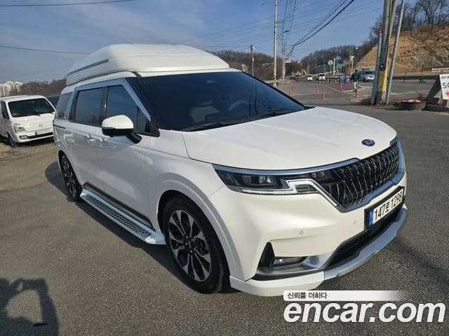 Kia Carnival 2021 — ფოტო 3/20