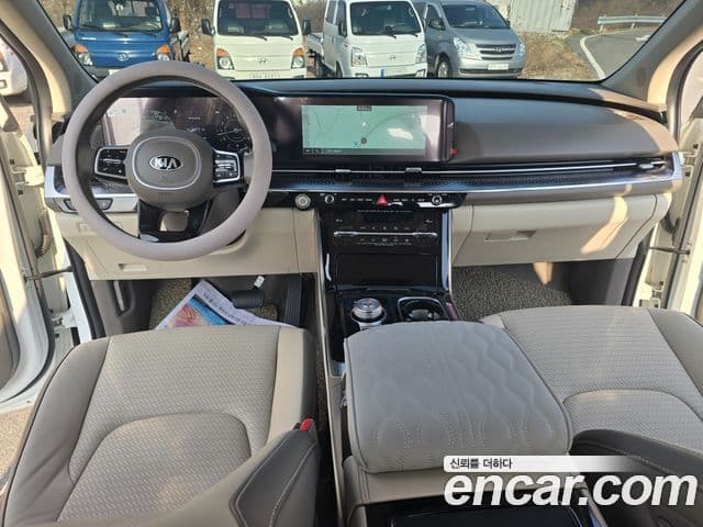 Kia Carnival 2021 — ფოტო 11/20