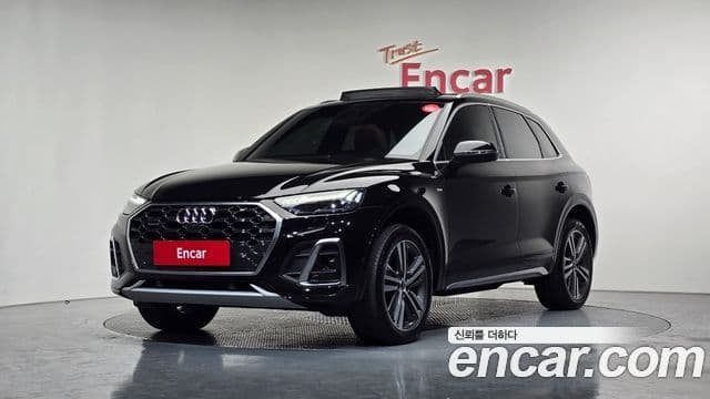 Audi Q5 2021 — Photo 2/20