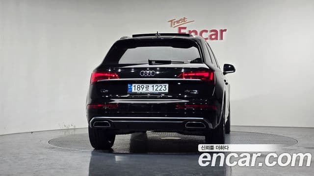 Audi Q5 2021 — Photo 10/20