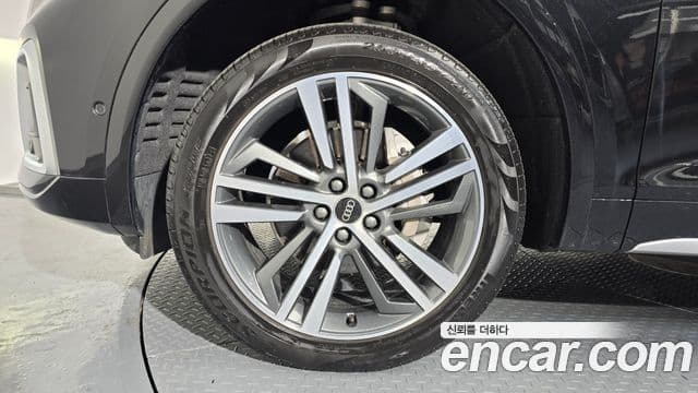 Audi Q5 2021 — Photo 16/20