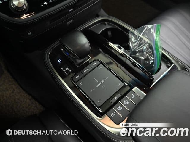 Lexus LS500 2021 — фото 7 из 20
