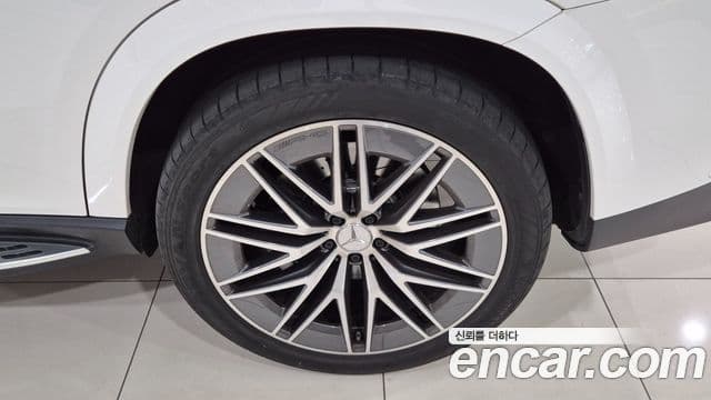 Mercedes-Benz GLE-Class 2025 — Фото 11/20