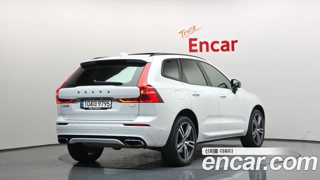 Volvo XC60 2020 — Şəkil 2/20