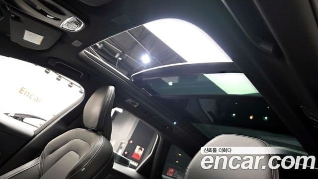 Volvo XC60 2020 — Şəkil 18/20