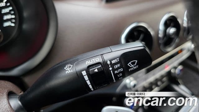 Kia Stinger 2018 — Фото 18/20