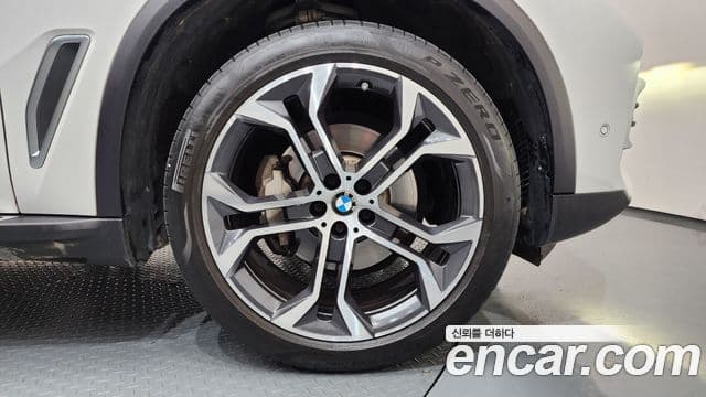 BMW X5 2023 — ფოტო 5/20