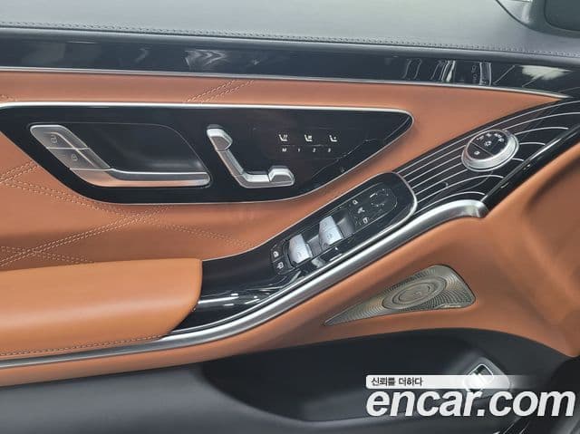 Mercedes-Benz S-Class 2023 — ფოტო 7/20