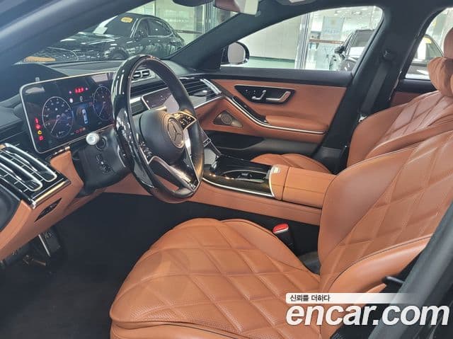Mercedes-Benz S-Class 2023 — ფოტო 15/20
