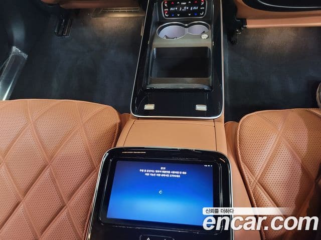 Mercedes-Benz S-Class 2023 — ფოტო 18/20