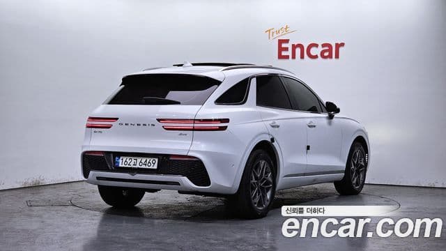 Genesis GV70 2021 — ფოტო 2/20