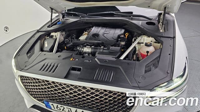 Genesis GV70 2021 — ფოტო 6/20