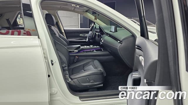 Genesis GV70 2021 — ფოტო 12/20