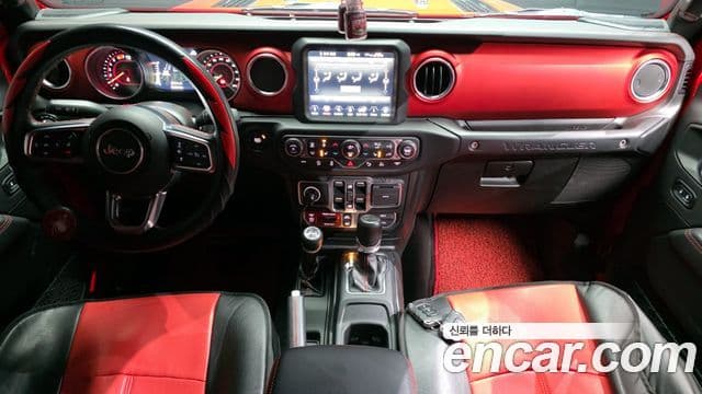 Jeep Wrangler 2021 — Photo 7/20